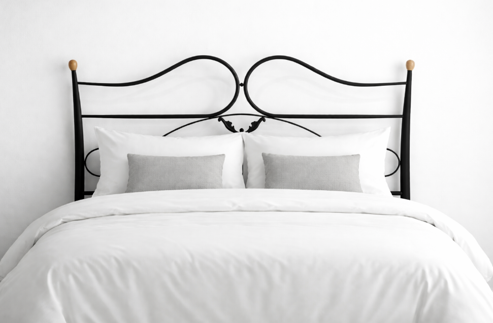 596-32  Cabezal 135cms. forja